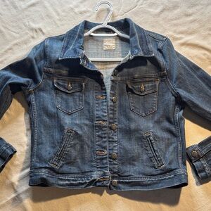 Women’s Denim Jacket with Button Closure NWOT Large